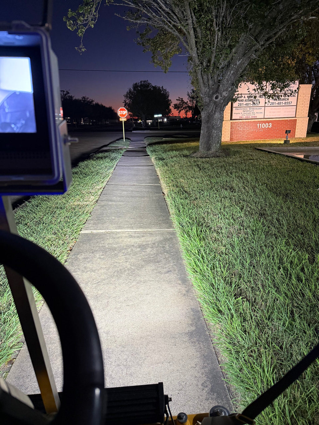 Apex Predator Ride On Surface Cleaner